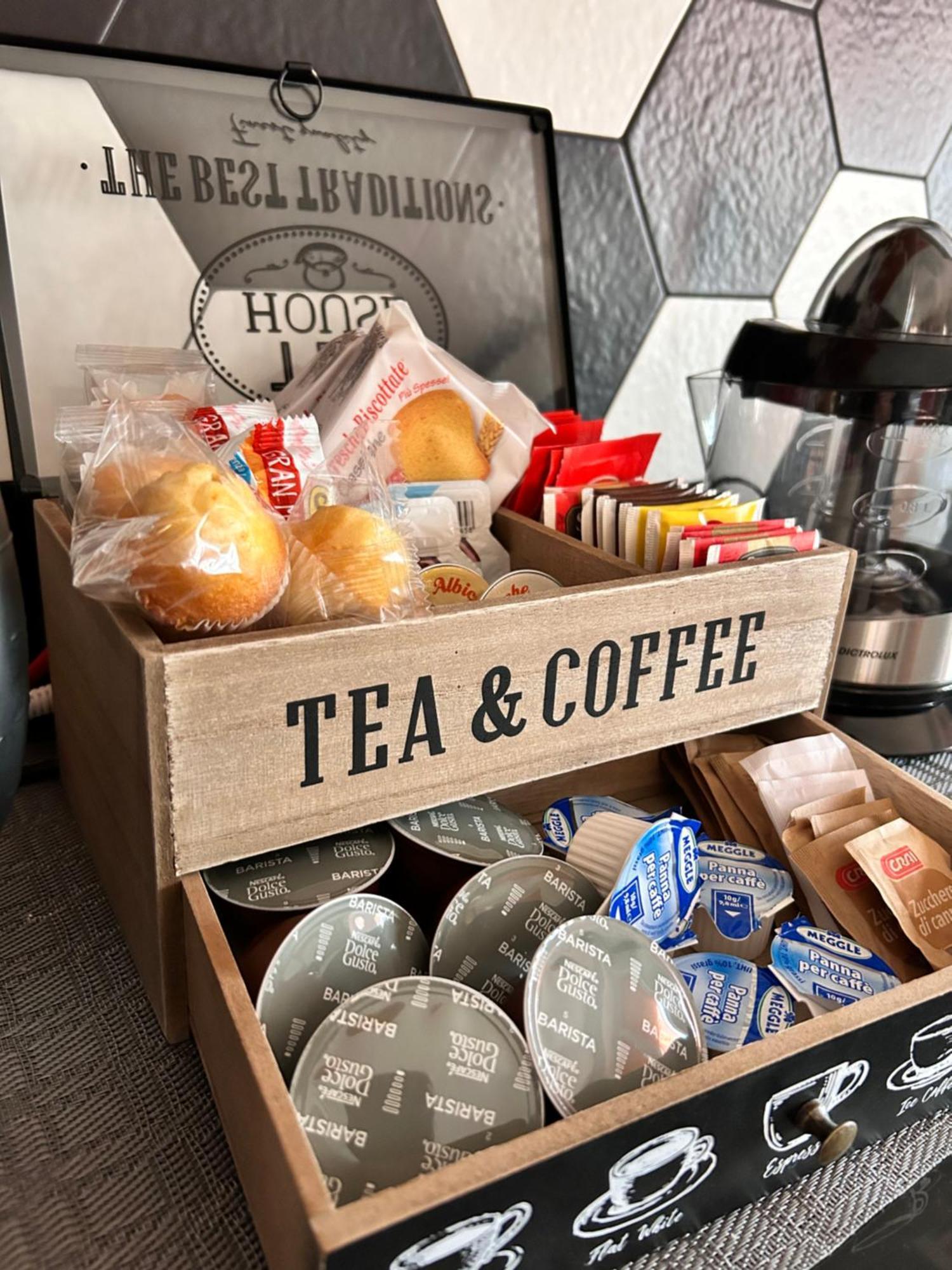 アスティBon Bon Del Centro No Ztl A Due Passi Da Piazza Alfieriアパートメント エクステリア 写真